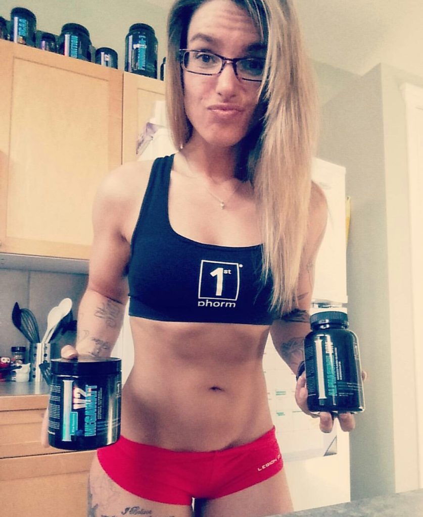Mandy Vleeming with Supplements